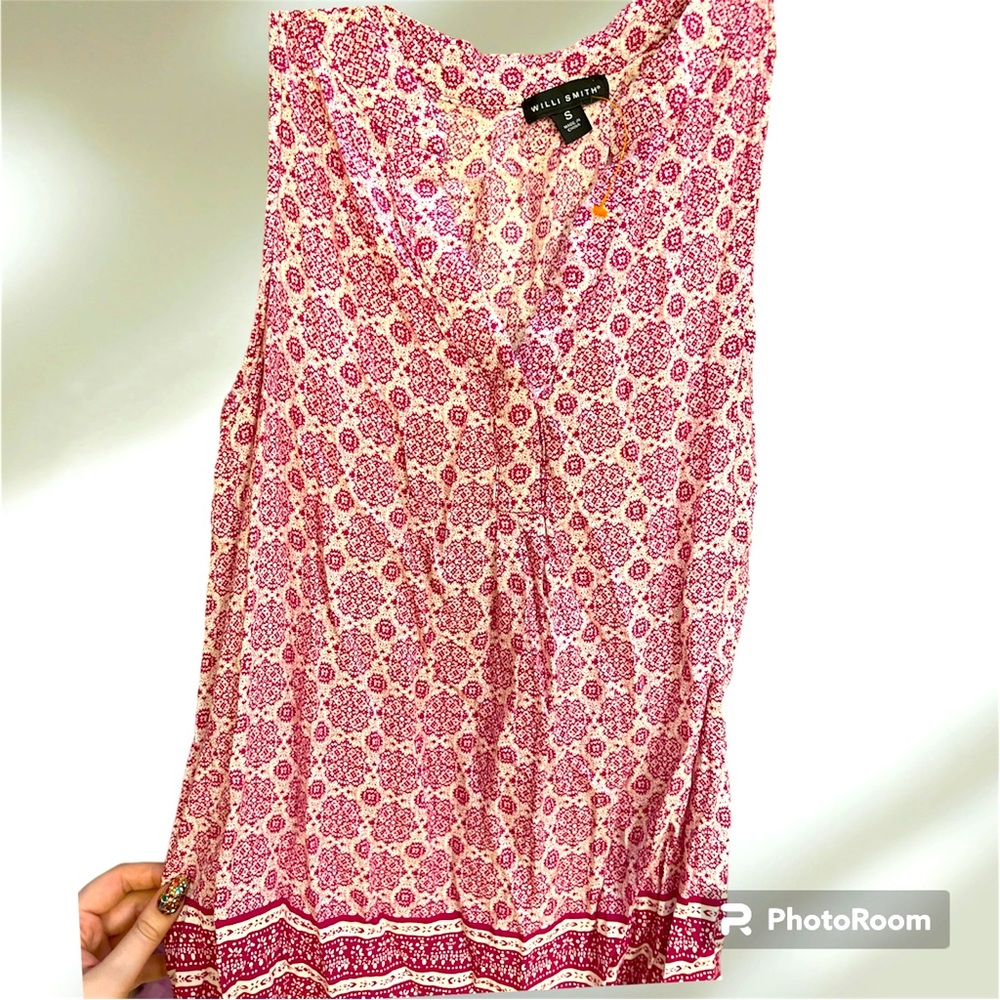 Purple and White Patterned Tank Size Small